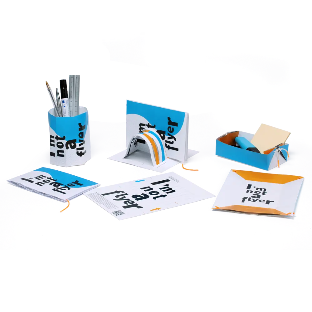 Projekt_Designzeug_Janick_Entrop_Industriedesign_Folding design objects – creative solution for office organization, desk organizers for small items.