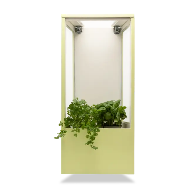 Projekt_Greenhouse_Janick_Entrop_Industriedesign_Urban farming concept – public herb garden with self-watering system, sustainable product design, Munich.